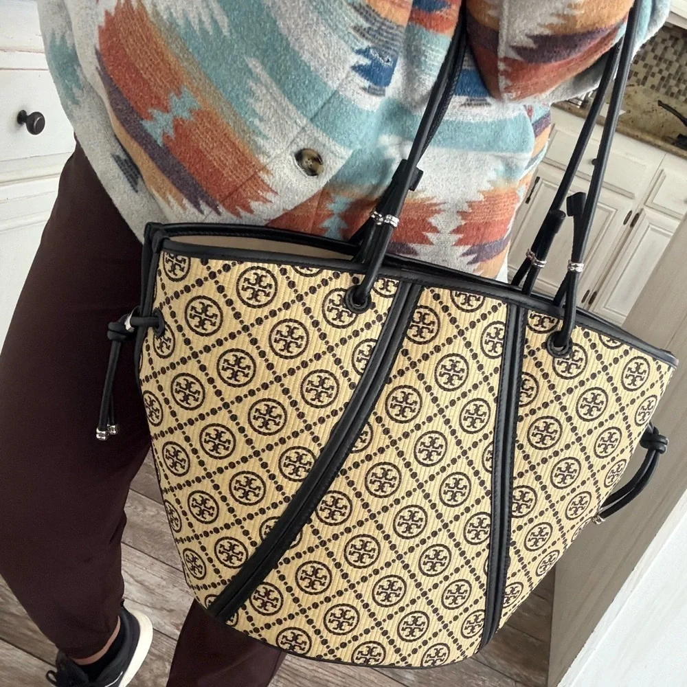 New Tory Burch large tote